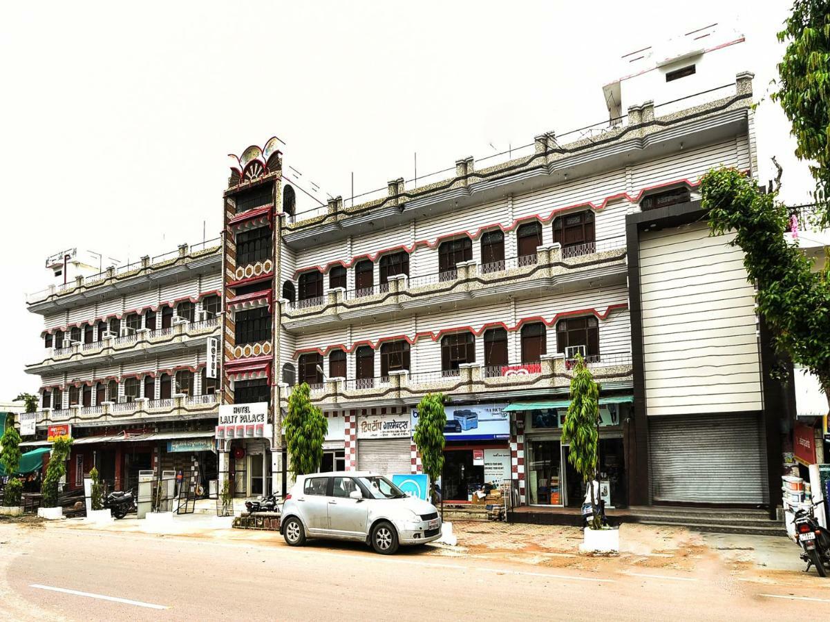 Hotel Lalit Palace Babina Eksteriør bilde