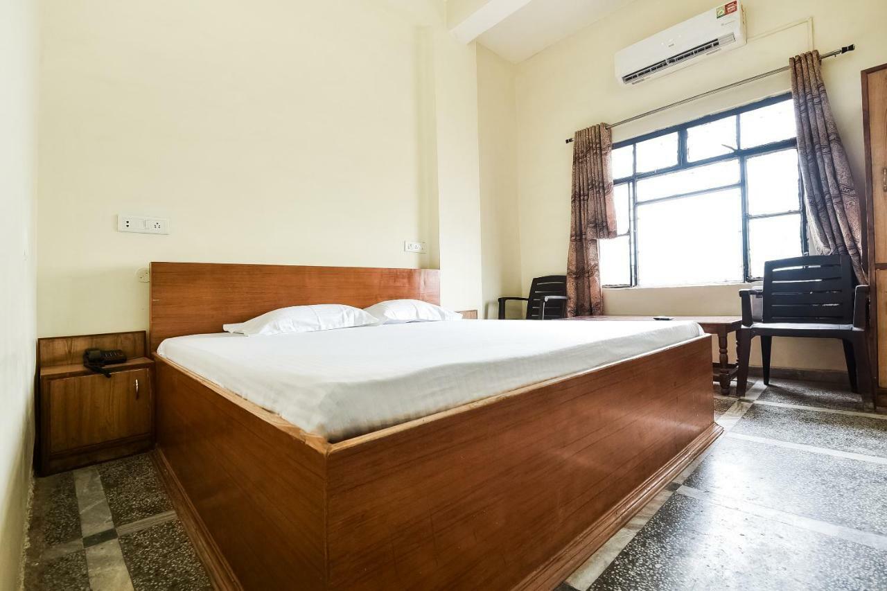 Hotel Lalit Palace Babina Eksteriør bilde