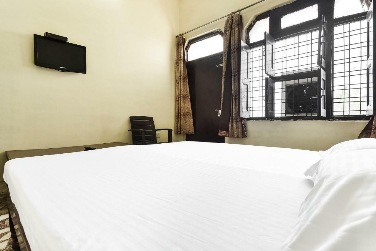 Hotel Lalit Palace Babina Eksteriør bilde