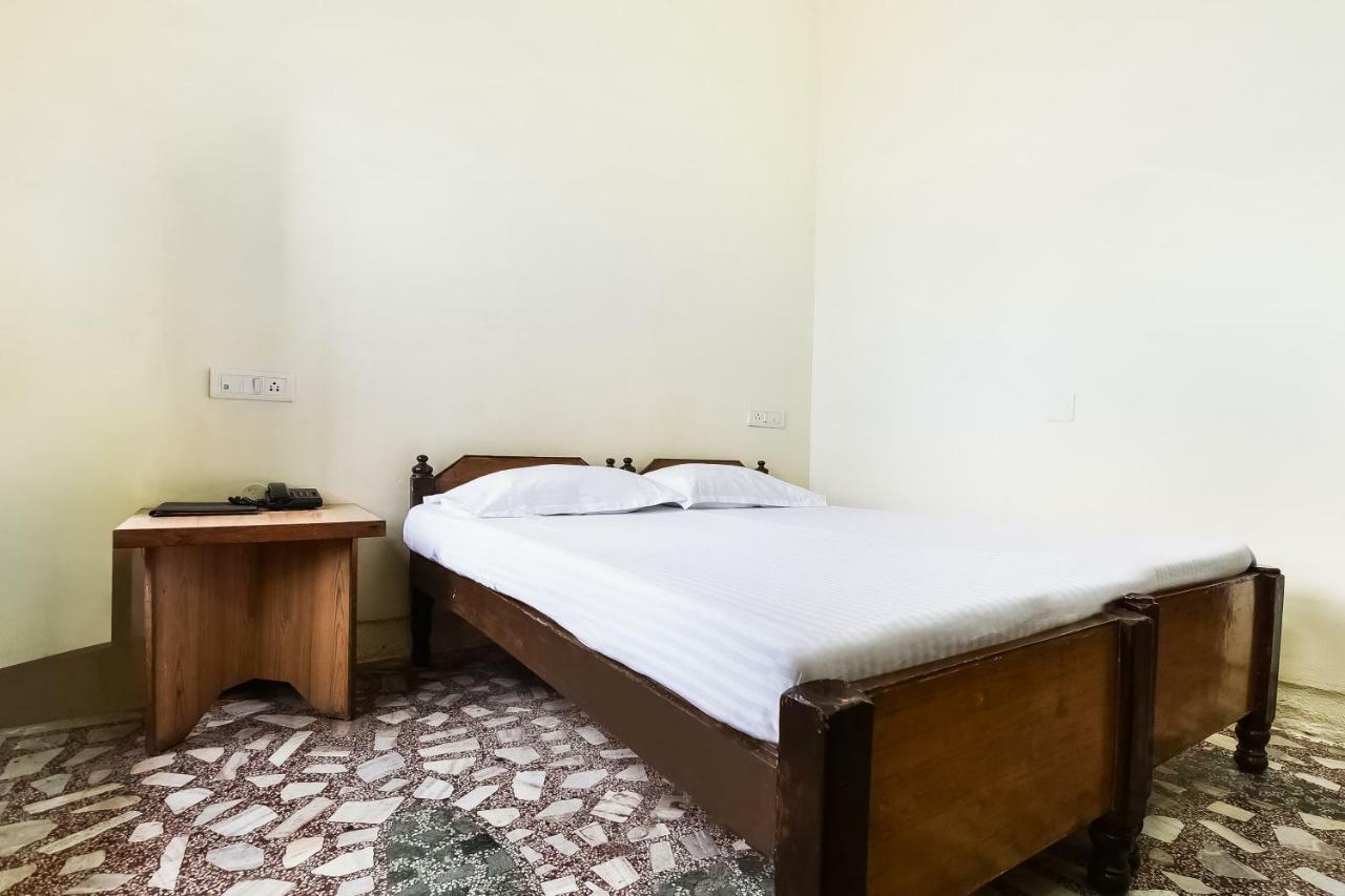 Hotel Lalit Palace Babina Eksteriør bilde